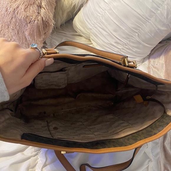 Michael Kors Purse - Picture 3 of 5